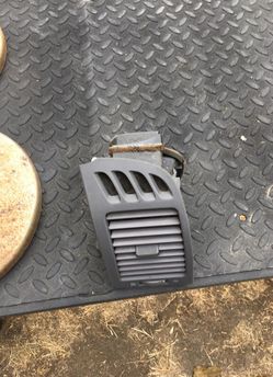 2003 Toyota Camry side vents Total of two