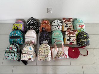 🎒 Loungefly Bags