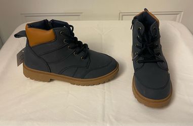 Brand new Boys navy blue boots size 4