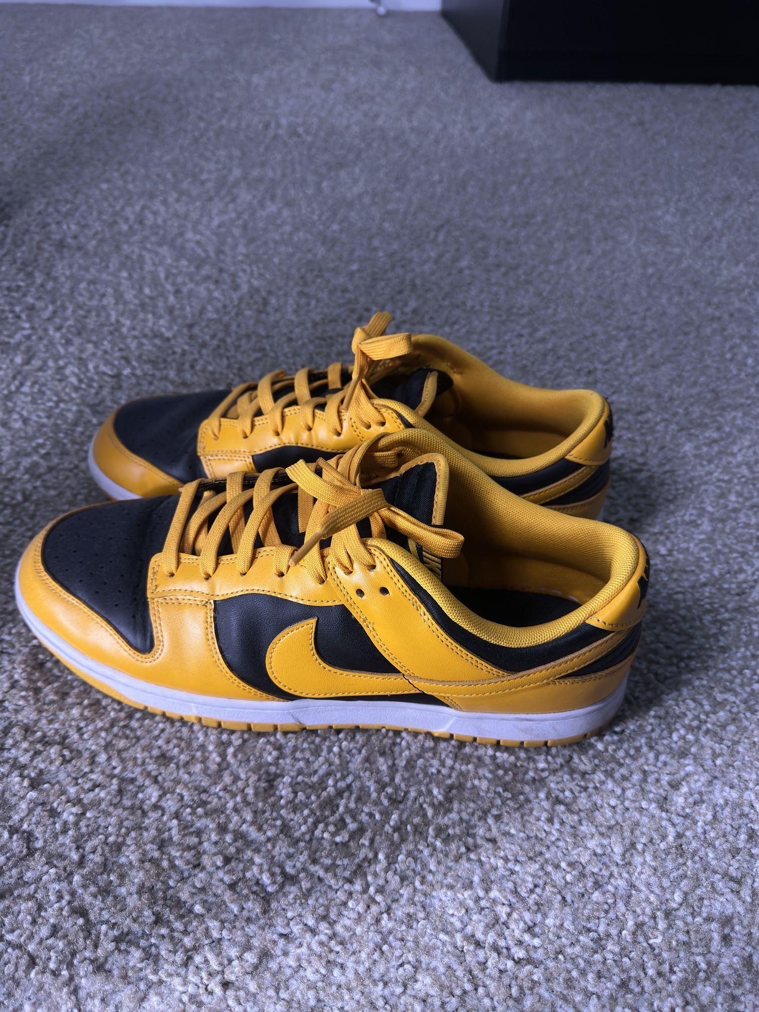 Nike Dunk Low 'Goldenrod