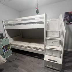 White Bunk bed From rooms To Go 