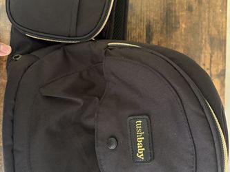 Tush baby carrier