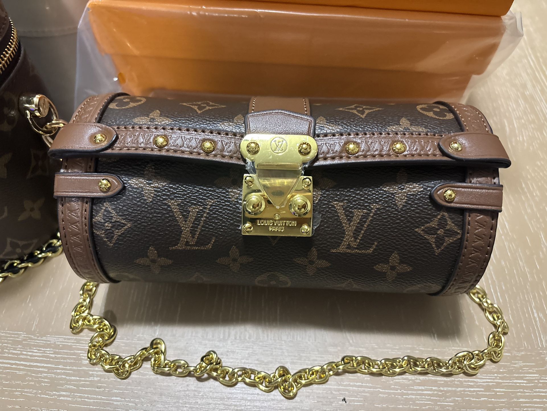 Lv Bag Papillon Trunk