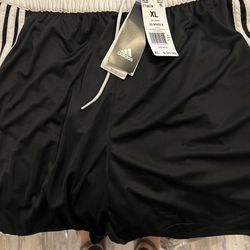 Tien jaar zonnebloem Tirannie Xl Mens Adidas Shorts for Sale in Houston, TX - OfferUp