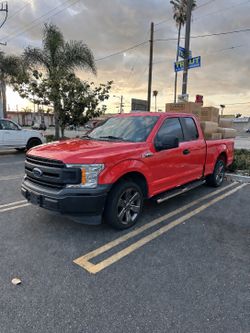 Moving / hauling / transport truck