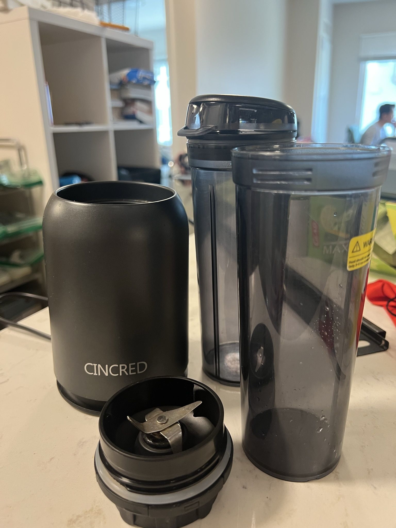 Cincred portable blender / mixer / juice and smoothie
