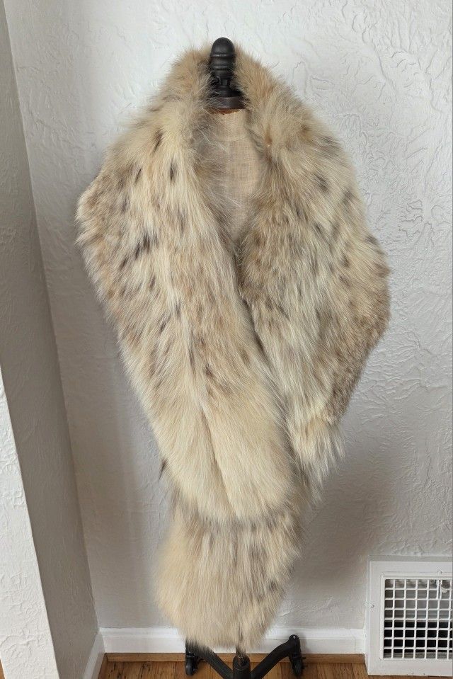 Gorgeous Lynx Fur Stole Shawl Wrap Scarf NO OFFERS