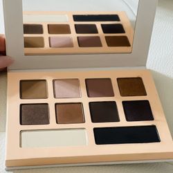 Honest Beauty Eyeshadow Palette, Jessica alba
