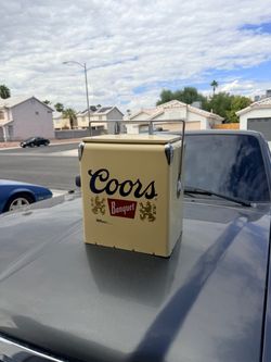 Coors Banquet Retro Metal Cooler