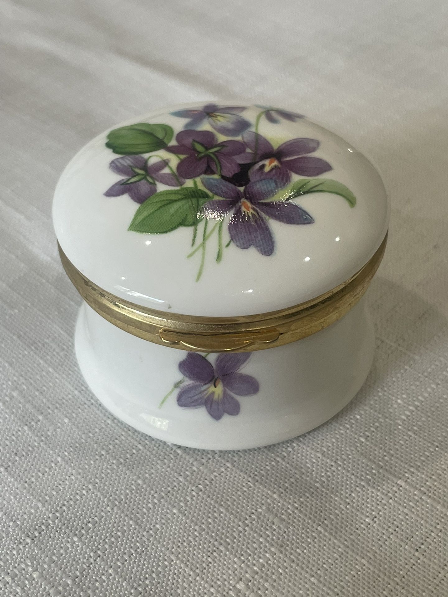 Fine Bone China Staffordshire England Floral Trinket Pill Box