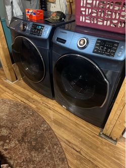 Front loader stackable washer and dryer
