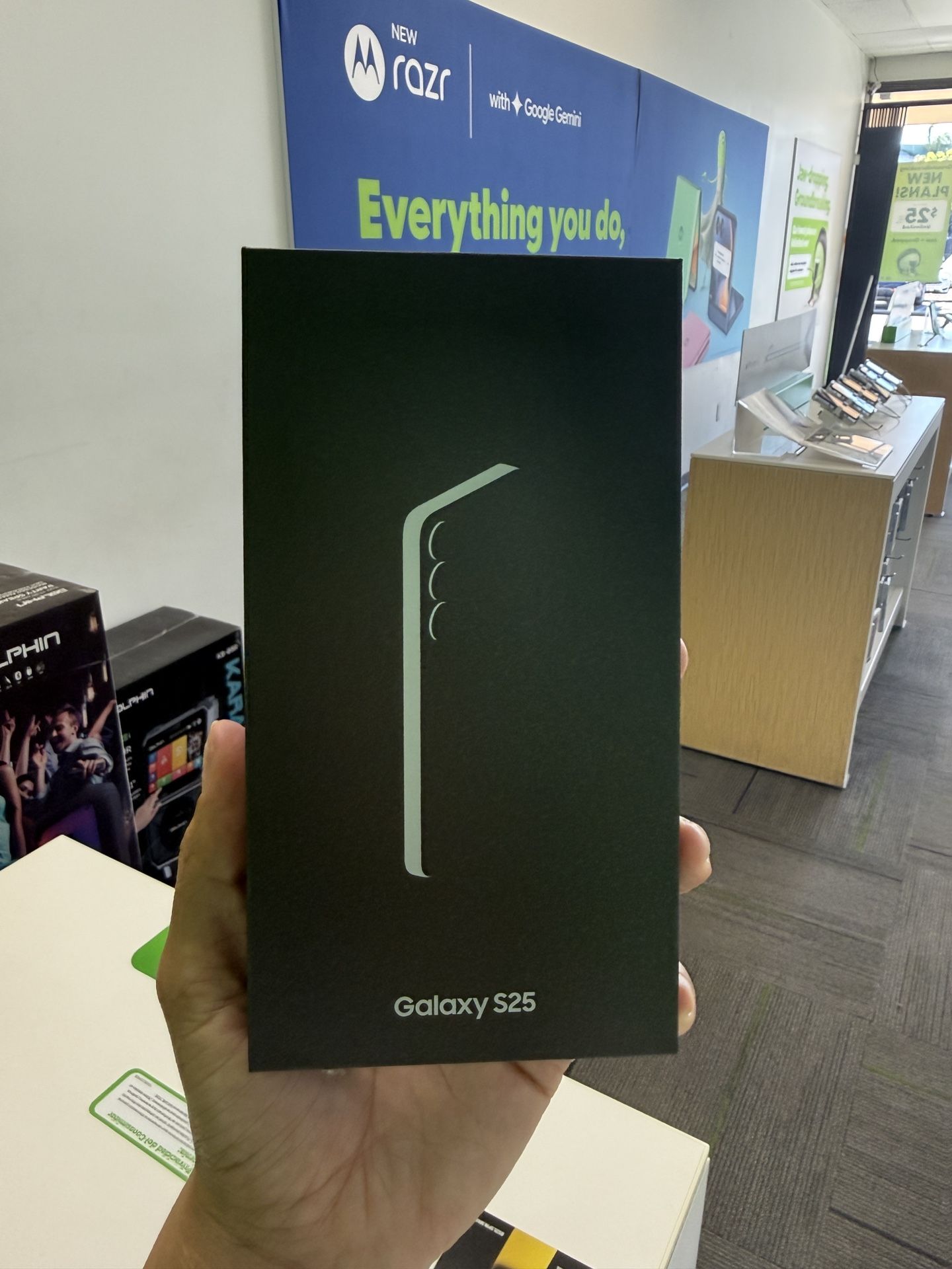 New Samsung Galaxy S25 