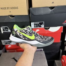 Kobe 8 Graffiti size 9.5 VNDS 
