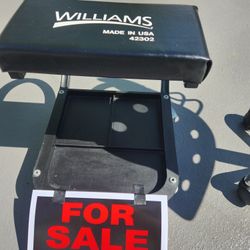 Williams Creeper Stool