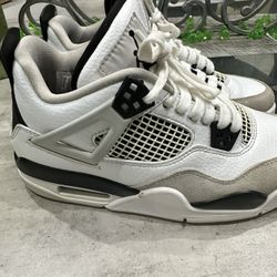 Jordan 4 Retro Military Black