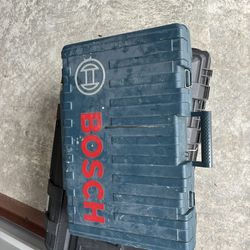 Jackhammer demolition tool