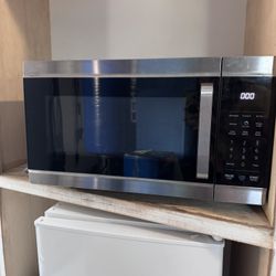 Amazon Smart Microwave 