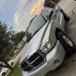 2006 Dodge Dakota