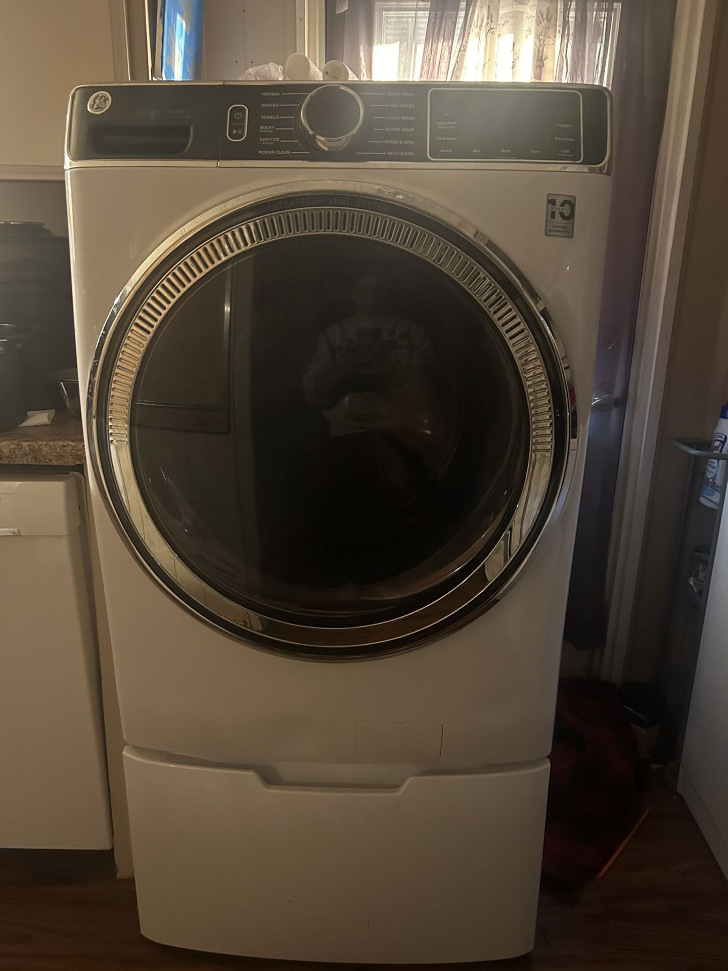Front Load GE Washer