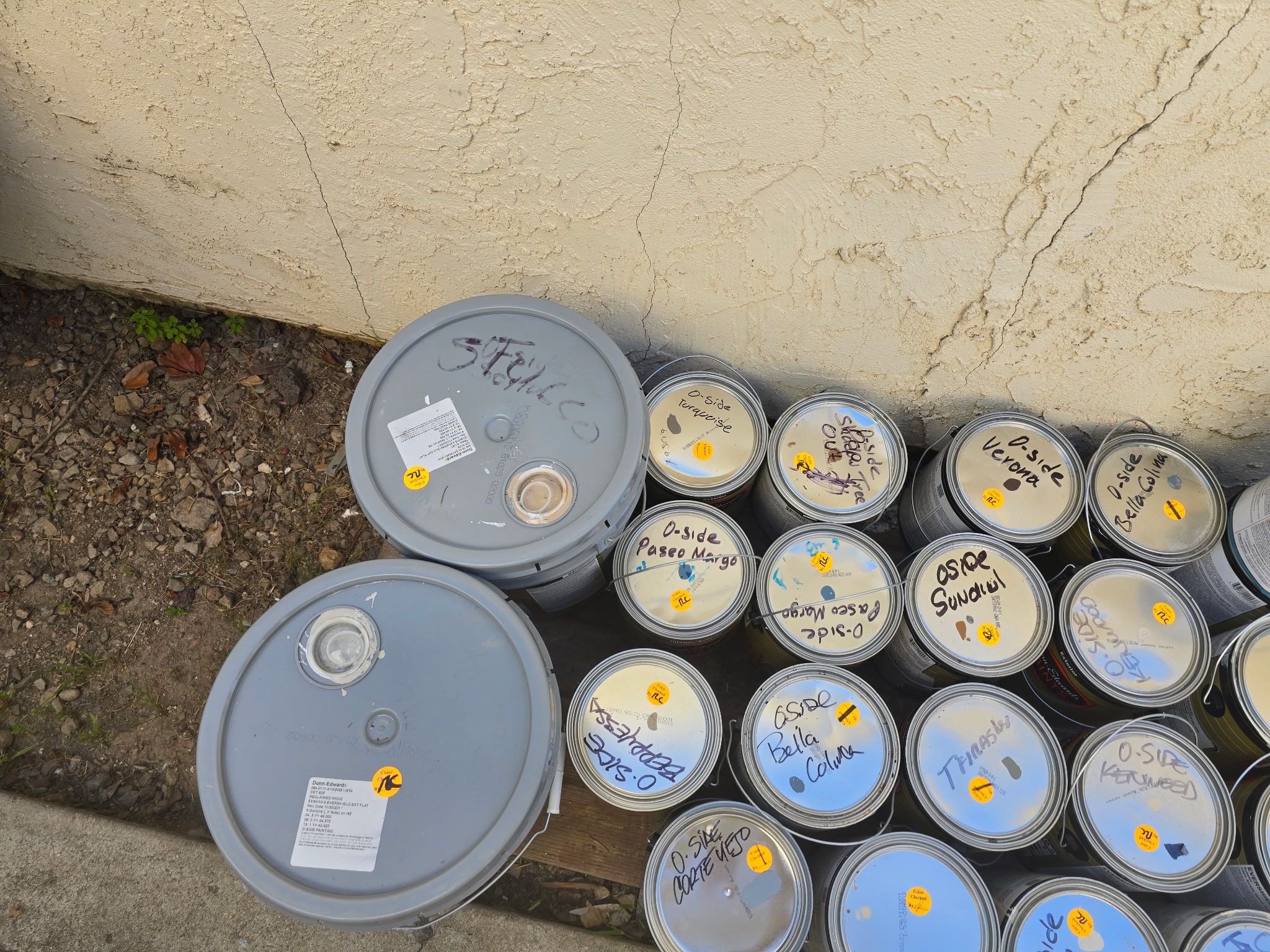 DUNN EDWARD PAINT THE BIG ONE $40 AND THE SMALL ONE $15