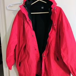 Men's 2XL raincoat with fleece liner. Lakewood / Long Beach area