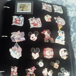 100 collectible and limeted edition disney pins