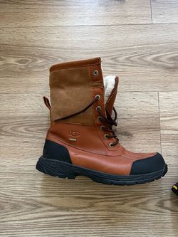 Men Ugg boots size 8.5