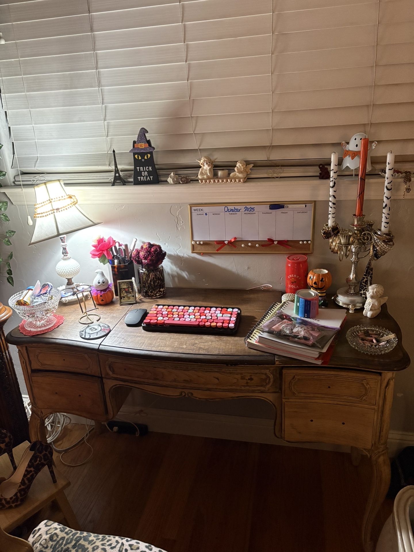 Vintage vanity/desk