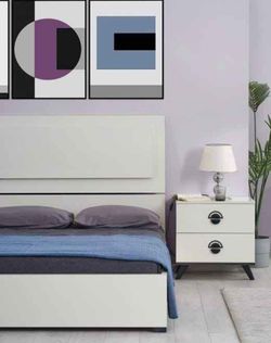 NEW 4 PIECE KING BEDROOM SET CREAM GLOSSY