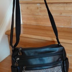 Brand New Crossbody Or Shoulder Bag 