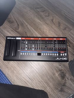 JUNO ROLAND BOUTIQUE