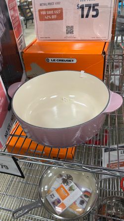 Cast Iron Dutch Oven - Le Creuset - 4 Qt Legumier - New