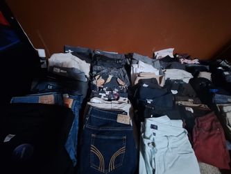 BULK LOT: 65+ pairs of wonens/juniors pants and active wear  size 7/8