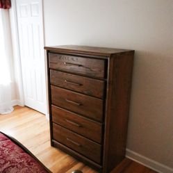 5 drawer dresser 