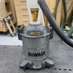 DEWALT Dust Separator with 10 Gallon Stainless Steel Tank