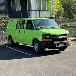Chevy Express 3500 Van 
