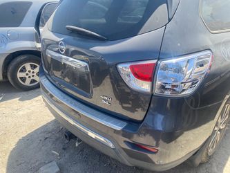 2014 Nissan Pathfinder SL 6 Cyl 3.5L Bumper Car Parts