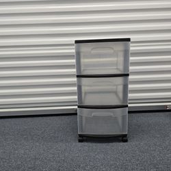 Sterilite Plastic Home Storage Boxes With Wheeles