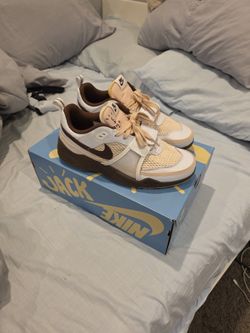 Travis Scott Field Jaxx