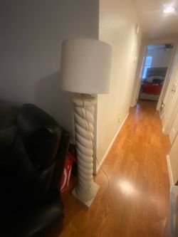 Floor lamp