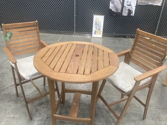 Dibrin Outdoor Bar Set brand new in a box Brand new umbrella included