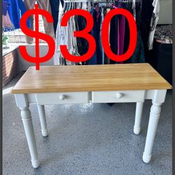 Table / Desk