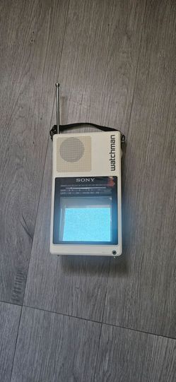 Sony Watchman Model FD-40A Black & White Analog Portable Television