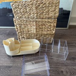 Baskets & Acrylic Organizers