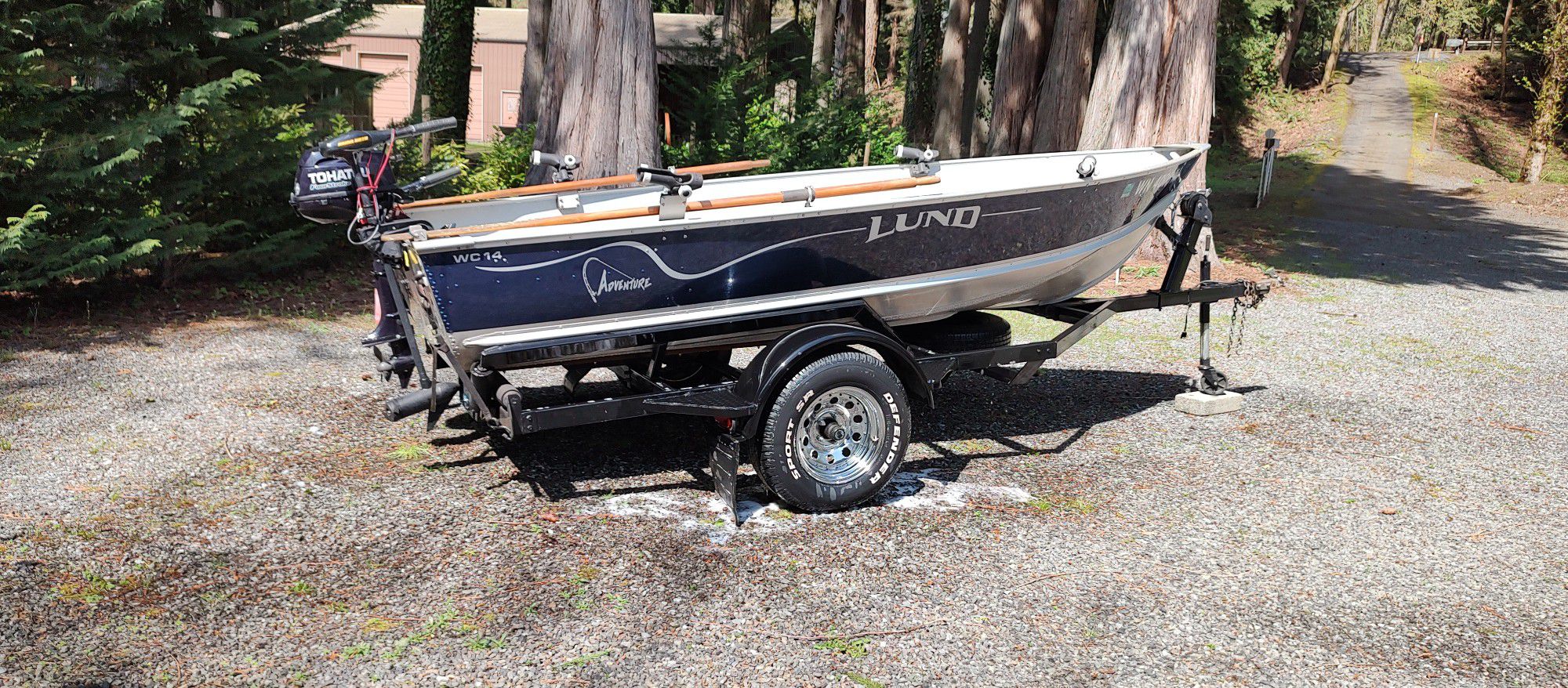 2000-14 Ft Lund Boat And Trailer.