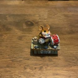 Wee Forest Folk M-196 One Mouse -Full Stage  Retired 