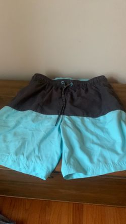 Men’s swim trunks