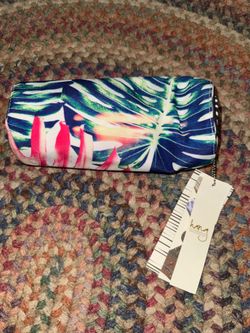 New travel cosmetic bag