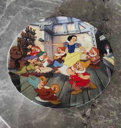 Disney Knowles The Dance of Snow White & Seven Dwarves Collector Plate