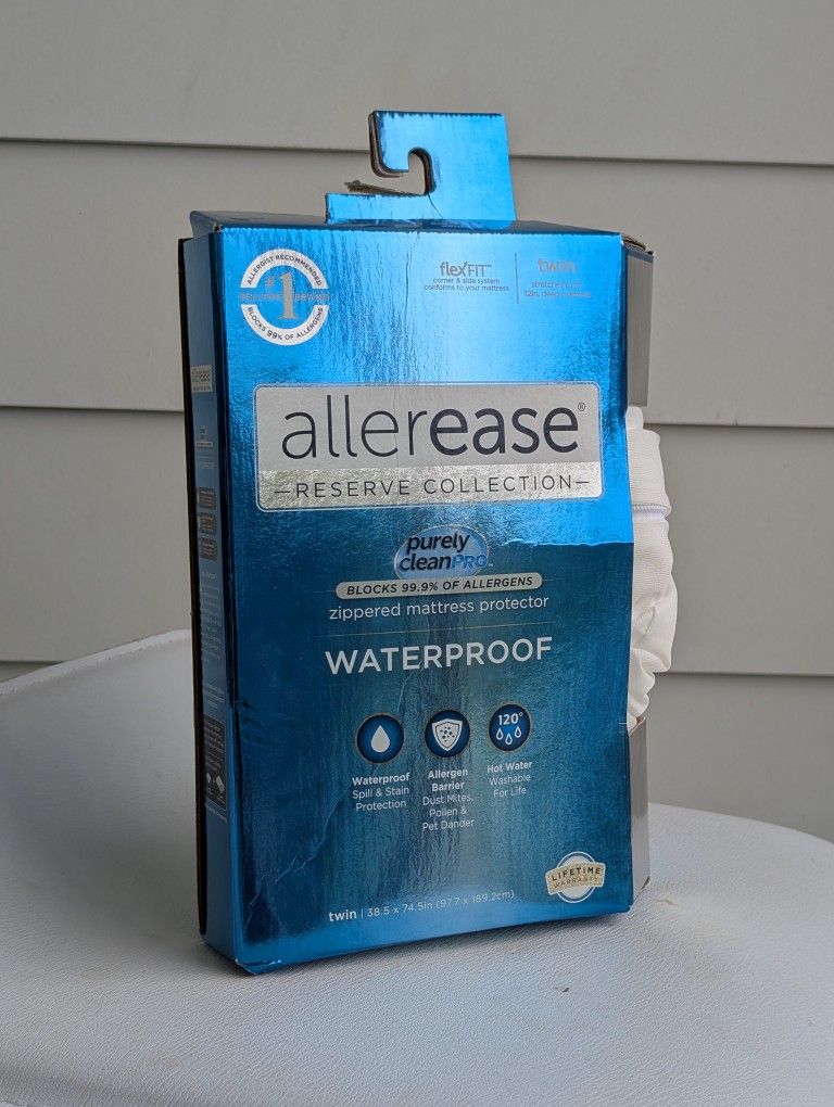 AllerEase Reserve Collection Waterproof Zippered Mattress Protector